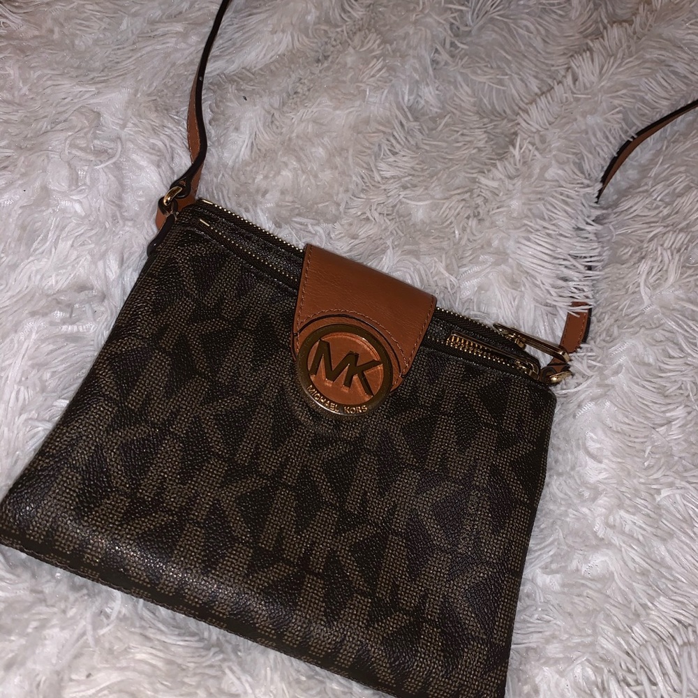 Cross body bag